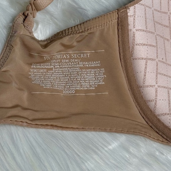 Victorias Secret Uplift Semi Demi Bra - Picture 4 of 4